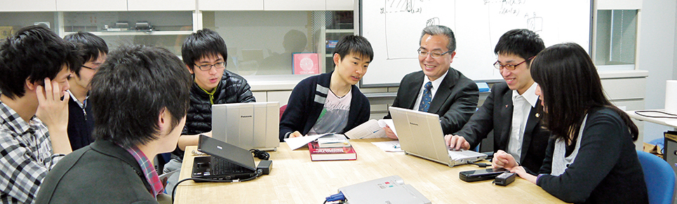 Prof. Hanaizumi and students