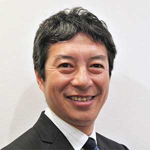 内田　薫 教授